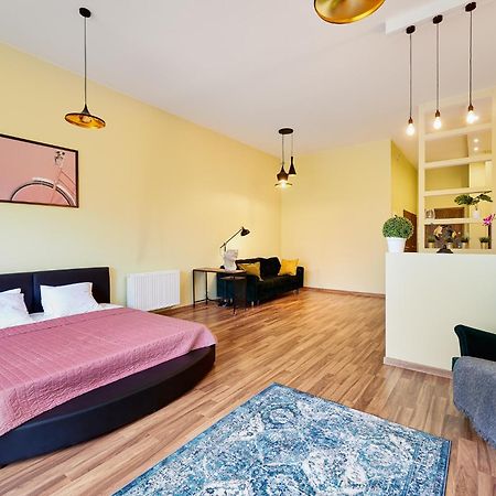 Lumina Loft Tymienieckiego With A View Of The Lake Лодз Екстериор снимка
