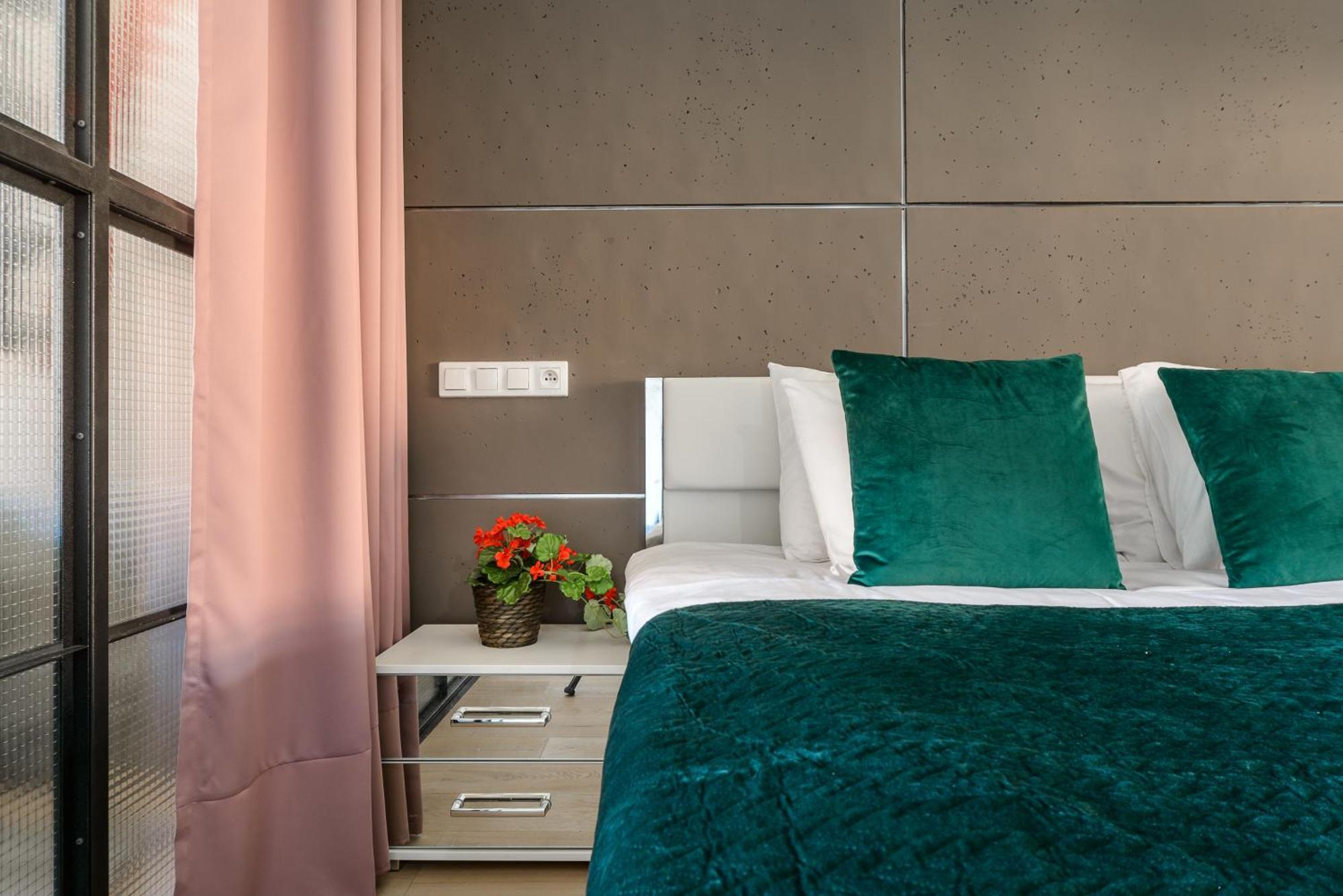 Lumina Loft Tymienieckiego With A View Of The Lake Лодз Екстериор снимка